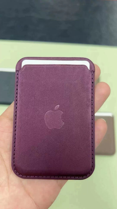 eThings IPhone 15 magnetic card bag with logo diagonal magnetic 14/13/12 universal across the entire series - eZthings USA WE SORT ALL THE CRAZIEST GADGETS, GIZMOS, TOYS & TECHNOLOGY, SO YOU DON'T HAVE TO.