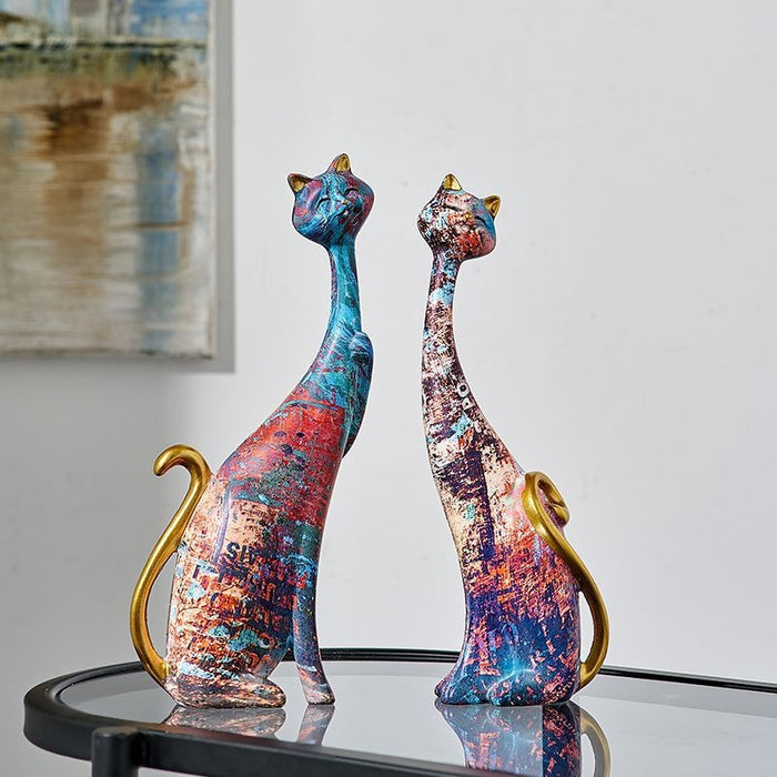 1Pcs European style oil painting couple cat animal ornaments, living room TV cabinet, foyer wine cabinet decoration, resin crafts - eZthings USA WE SORT ALL THE CRAZIEST GADGETS, GIZMOS, TOYS & TECHNOLOGY, SO YOU DON'T HAVE TO.