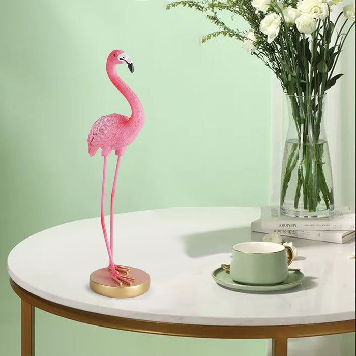 Minimalist flamingo resin home decor - eZthings USA WE SORT ALL THE CRAZIEST GADGETS, GIZMOS, TOYS & TECHNOLOGY, SO YOU DON'T HAVE TO.
