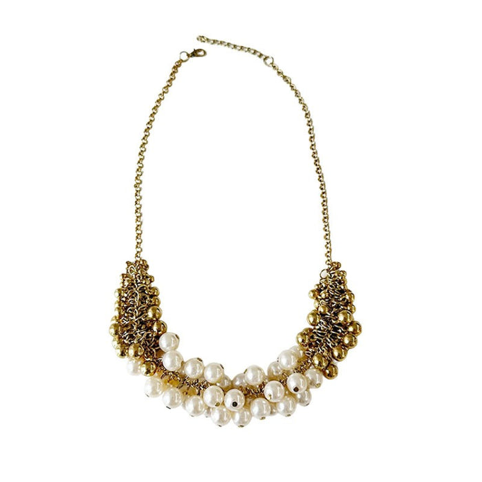Fashionable handmade pearl necklace