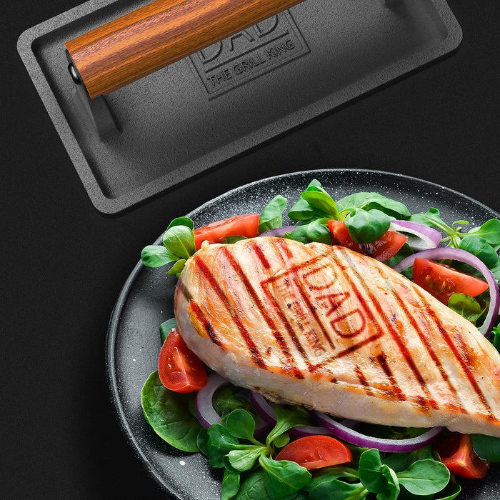 Soho Grilling Gift for Dad, BBQ Cast Iron Grill Press for Smash Burger, Hamburger, Meat, Bacon (2.6 lbs) Cooking Weight for Fathers Day/Christmas/Birthday “Dad The Grill King” (Gift Boxed)