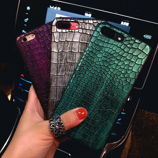 3D Crocodile Phone Case For iPhone 8 X S XS 7Plus Cool Leather Pattern Case - eZthings USA WE SORT ALL THE CRAZIEST GADGETS, GIZMOS, TOYS & TECHNOLOGY, SO YOU DON'T HAVE TO.