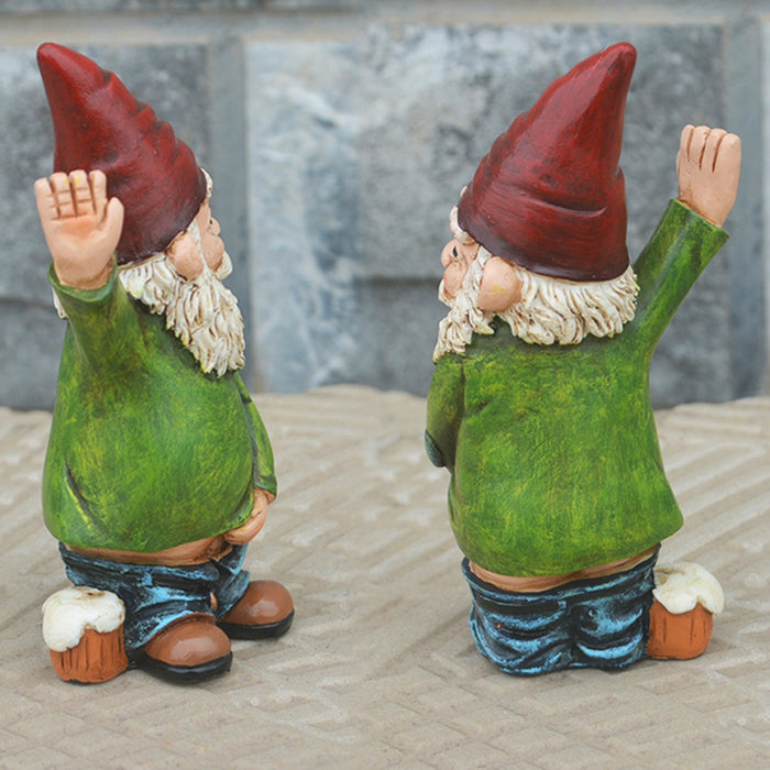 Garden gnome holding the tree and peeing resin crafts Funny pastoral ornaments