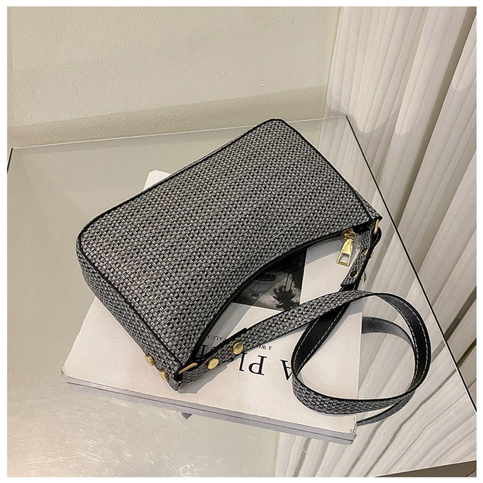 New French Underarm Bag Female Ins Niche Design High-End All-Match Texture One-Shoulder Soft Leather Baguette Bag