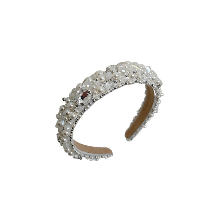Fashionable and versatile handmade beaded crystal pearl hair accessories - eZthings USA WE SORT ALL THE CRAZIEST GADGETS, GIZMOS, TOYS & TECHNOLOGY, SO YOU DON'T HAVE TO.