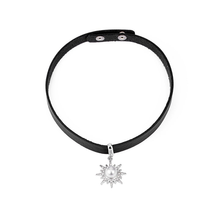 New Fashion, Light Luxury, Retro, High end, Small and Simple Short Style Full Diamond Sun Pearl Black Leather Rope Neckchain Item