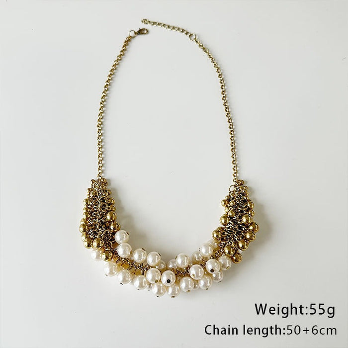 Fashionable handmade pearl necklace