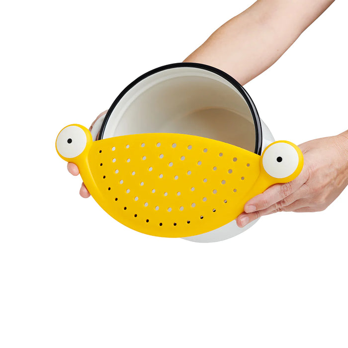 Monstrainer - eZthings USA WE SORT ALL THE CRAZIEST GADGETS, GIZMOS, TOYS & TECHNOLOGY, SO YOU DON'T HAVE TO.