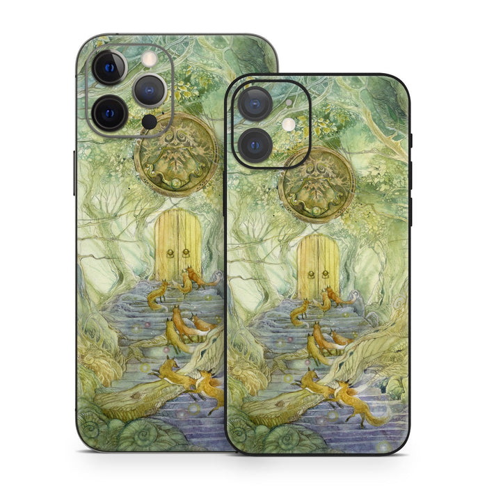 Green Gate - Apple iPhone 12 Skin