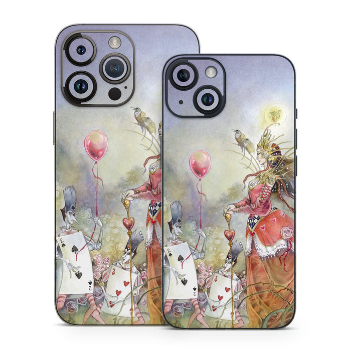 Queen of Hearts - Apple iPhone 14 Skin - eZthings USA WE SORT ALL THE CRAZIEST GADGETS, GIZMOS, TOYS & TECHNOLOGY, SO YOU DON'T HAVE TO.