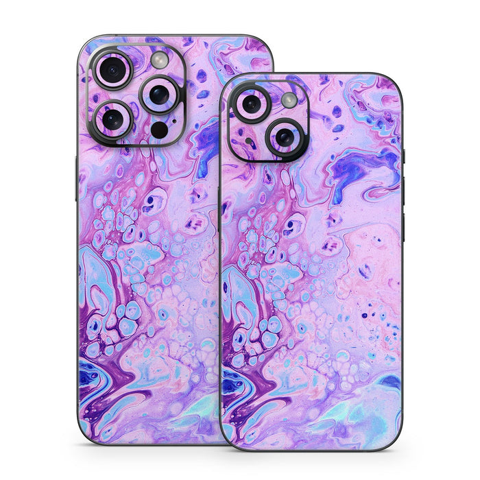 Bubble Bath - Apple iPhone 15 Skin - eZthings USA WE SORT ALL THE CRAZIEST GADGETS, GIZMOS, TOYS & TECHNOLOGY, SO YOU DON'T HAVE TO.