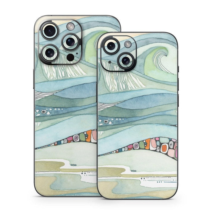 Sea of Love - Apple iPhone 15 Skin - eZthings USA WE SORT ALL THE CRAZIEST GADGETS, GIZMOS, TOYS & TECHNOLOGY, SO YOU DON'T HAVE TO.