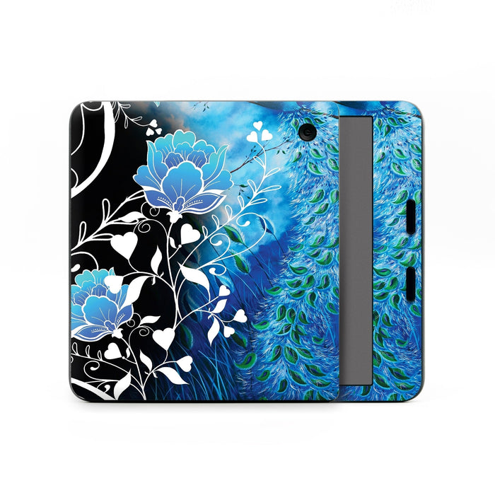 Peacock Sky - Kobo Libra Colour Skin - eZthings USA WE SORT ALL THE CRAZIEST GADGETS, GIZMOS, TOYS & TECHNOLOGY, SO YOU DON'T HAVE TO.