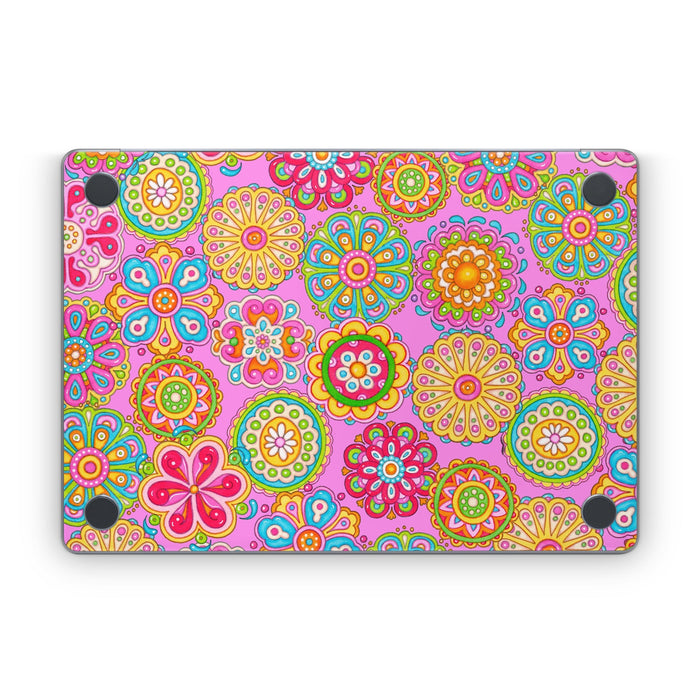 Bright Flowers - Apple MacBook Skin - eZthings USA WE SORT ALL THE CRAZIEST GADGETS, GIZMOS, TOYS & TECHNOLOGY, SO YOU DON'T HAVE TO.