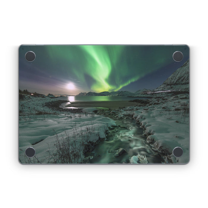 Chasing Lights - Apple MacBook Skin - eZthings USA WE SORT ALL THE CRAZIEST GADGETS, GIZMOS, TOYS & TECHNOLOGY, SO YOU DON'T HAVE TO.