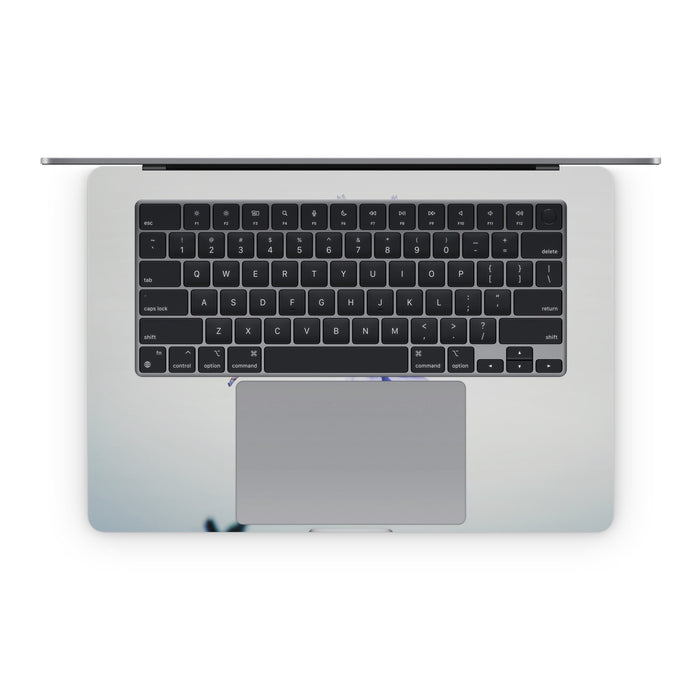 Floral - Apple MacBook Skin - eZthings USA WE SORT ALL THE CRAZIEST GADGETS, GIZMOS, TOYS & TECHNOLOGY, SO YOU DON'T HAVE TO.