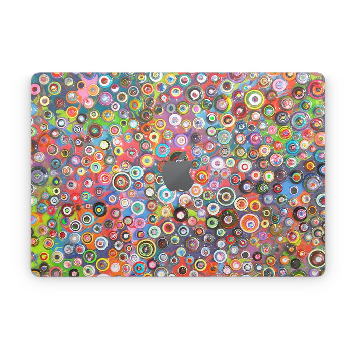 Round and Round - Apple MacBook Skin - eZthings USA WE SORT ALL THE CRAZIEST GADGETS, GIZMOS, TOYS & TECHNOLOGY, SO YOU DON'T HAVE TO.